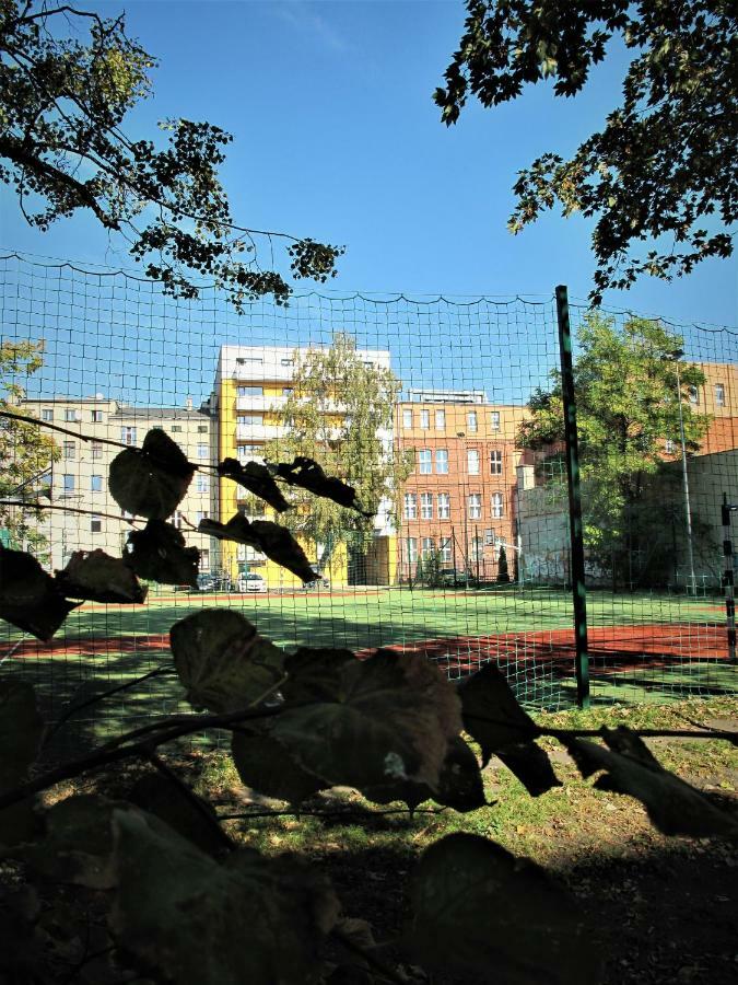 Apartament By The Way Lägenhet Wrocław Exteriör bild